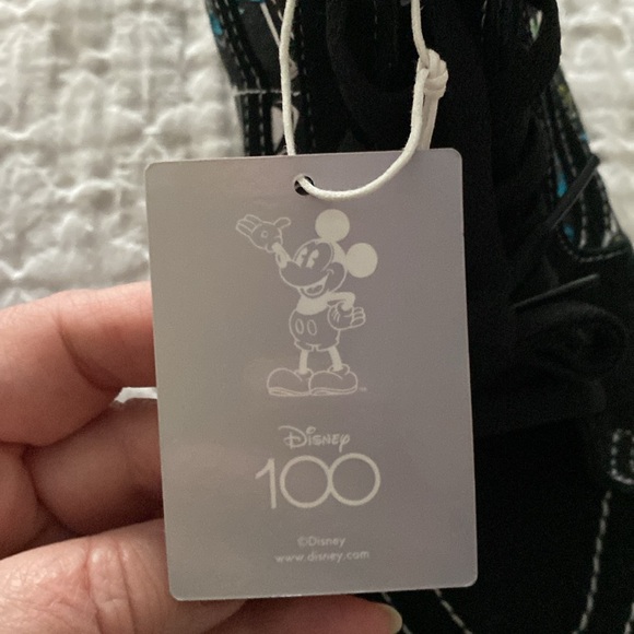 Unisex Vans Disney high tops Men’s 7.5 women’s 9 NWT - Picture 8 of 9